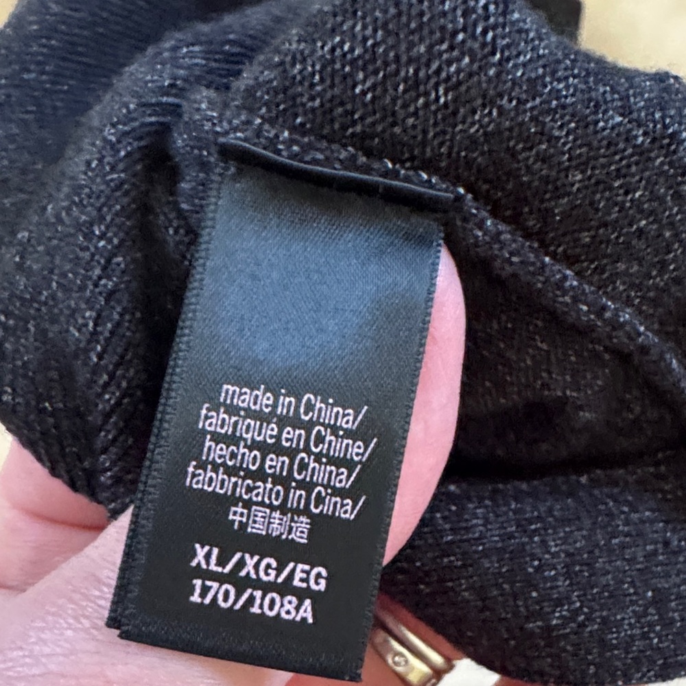 Victoria's Secret Crew Neck Twisted-Back Sweater - Picture 4 of 4